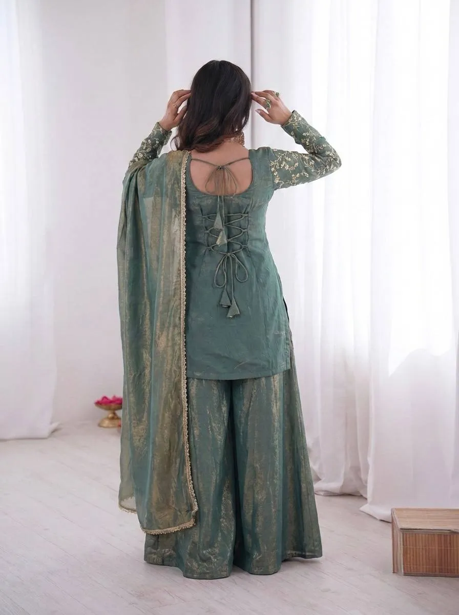Peacock Embroidery Short Shirt Suit - Image 4