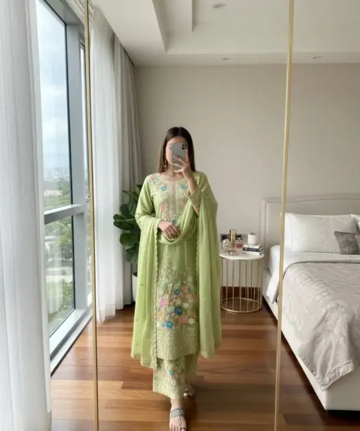 Pista Pakistani salwar Suit Set