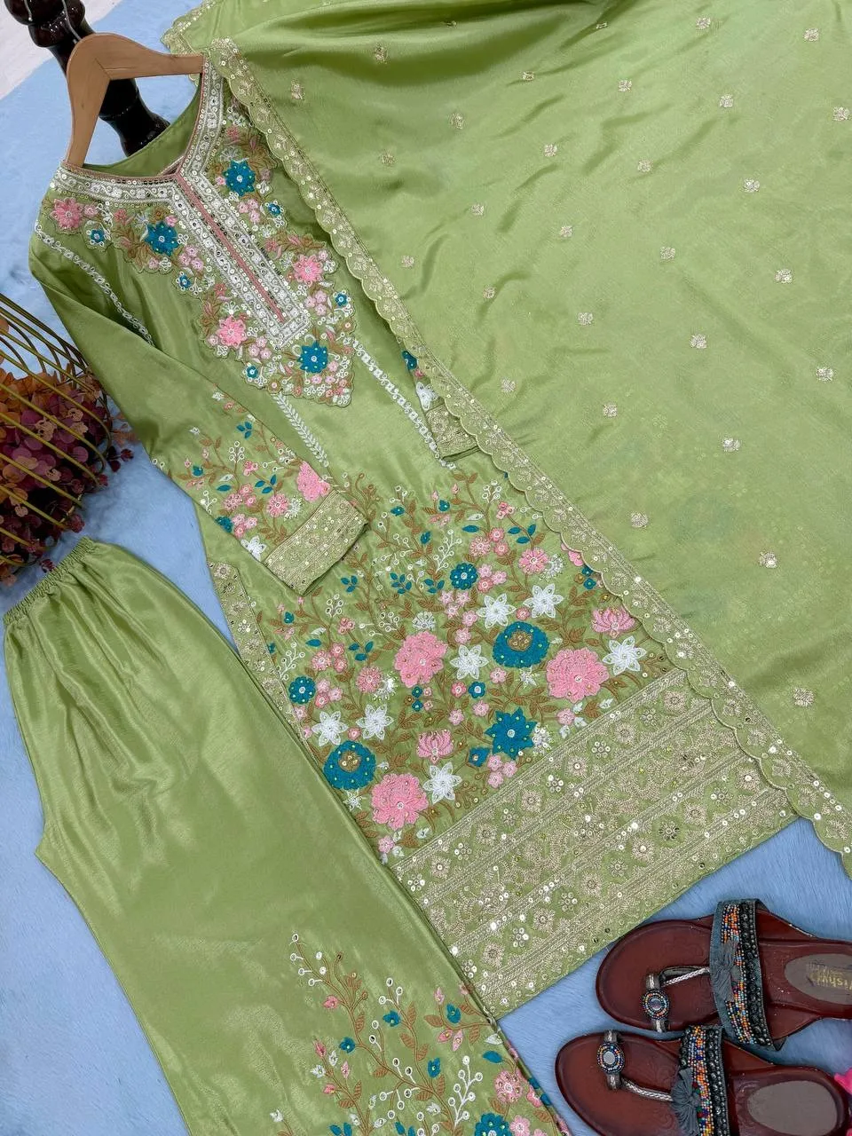 Pista Pakistani salwar Suit Set - Image 4