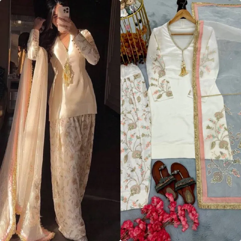 Most Beautiful Pakistani Farsi Salwar Suit - Image 3