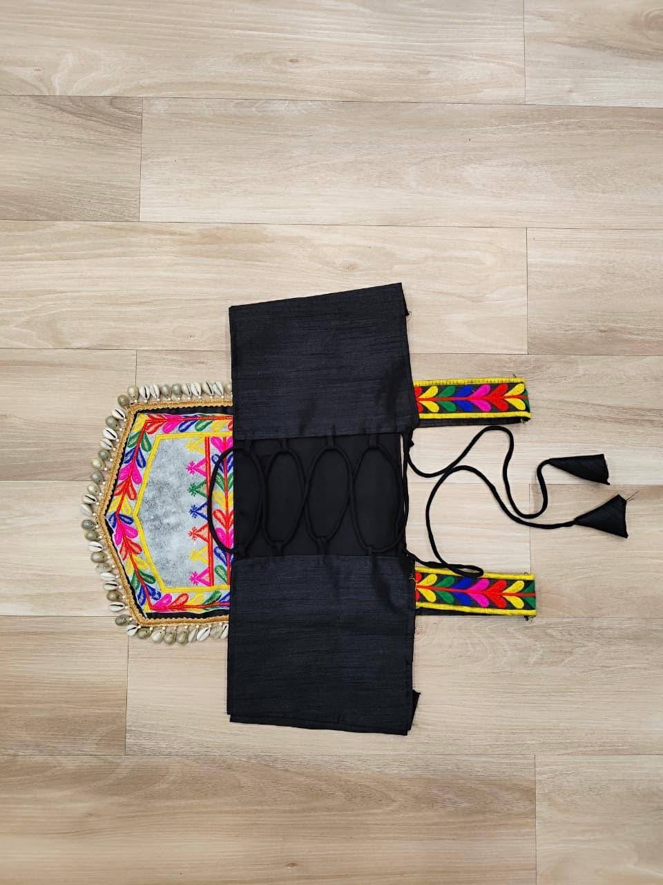 Black Color Sleeveless Navratri Wear Choli - Image 3