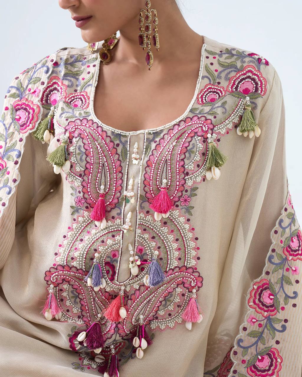 Creme Pakistani Style Farsi Salwar Suit - Image 8