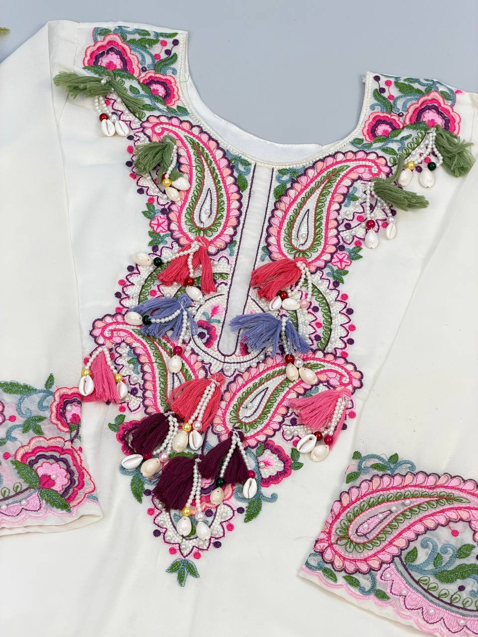 Creme Pakistani Style Farsi Salwar Suit - Image 6