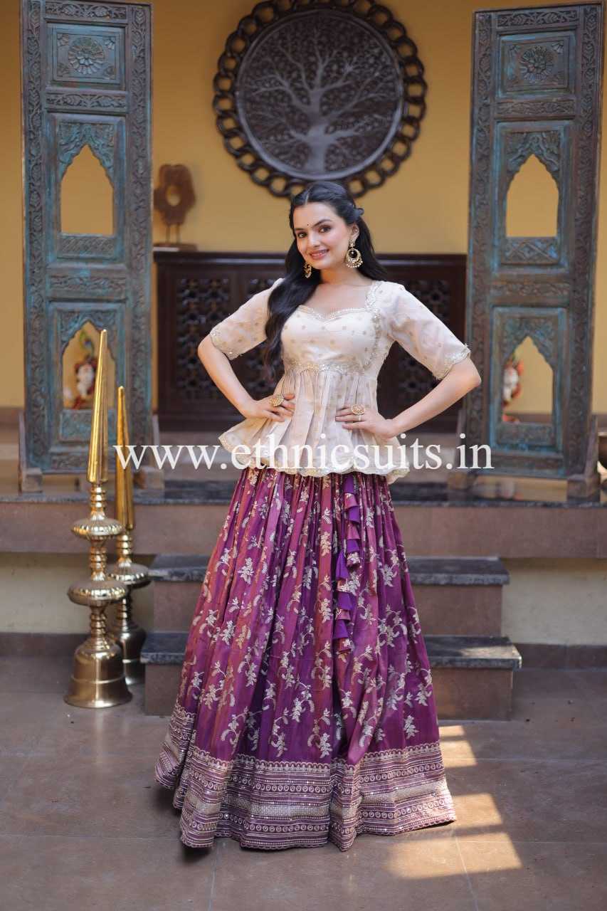 Designer Dyeable Viscose Jacquard Lehenga Choli set - Image 3