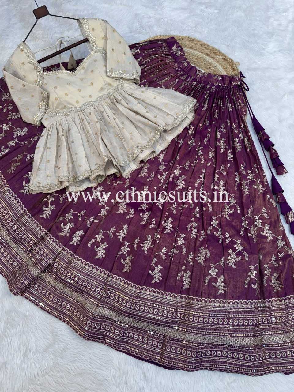 Designer Dyeable Viscose Jacquard Lehenga Choli set - Image 6