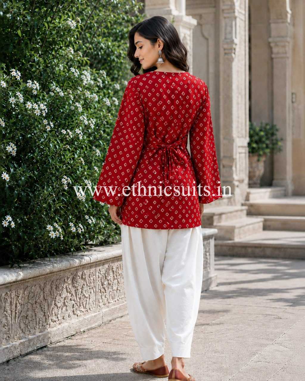 Marron Cotton Printed Boat Neck kurta with Bottom - Image 3
