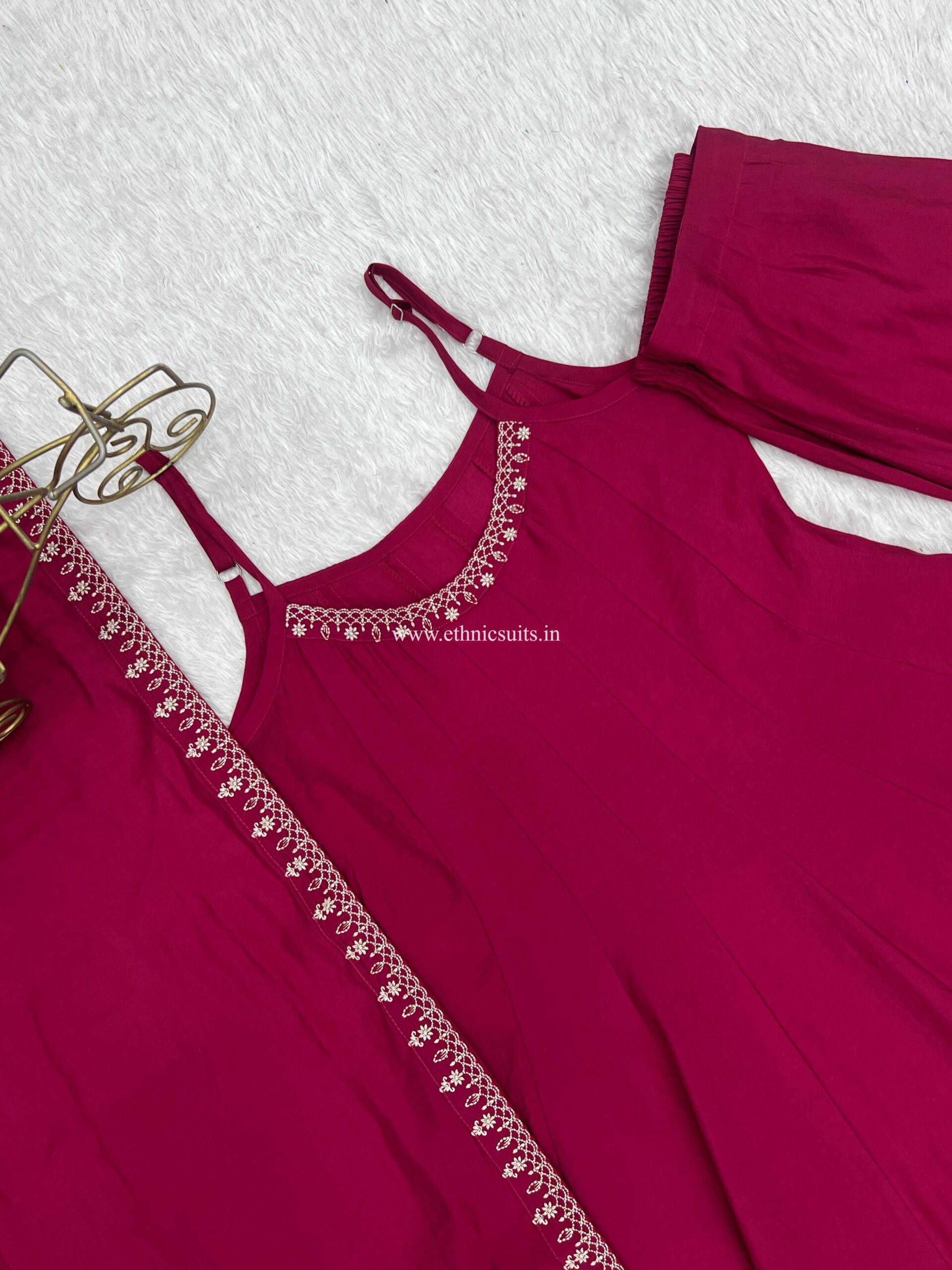 Wedding Wear Sleeveless Anarkali Suit Red - Image 6